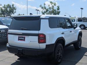 PREMIÈRE MAIN TITULAIRE 2025 TOYOTA LAND CRUISER 1958 VOITURE D'OCCASION SPÉCIFICATION GCC ÉTAT PARFAIT - Product Image 2