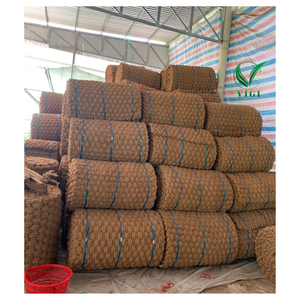Rollo de fibra de coco hecho en Vietnam para proyectos de ingeniería civil, estabilización de riberas y refuerzo de suelos costeros - Product Image 4
