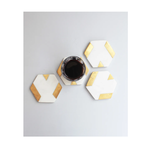 Dessous de verre en laiton et marbre Boissons artisanales Vin rond Sous-verres en marbre blanc et noir avec utilisation à la main - Product Image 3