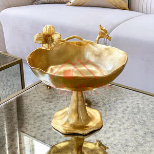 Bol à fruits en métal doré Ensemble de bols de luxe pour la maison avec décoration de table Flora - Product Image 4