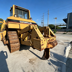 Bulldozer Caterpillar D8R Usado en Buenas Condiciones, Disponible para la Venta - Product Image 4
