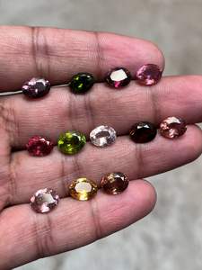 Turmalina Natural Multicolor, Gema de Corte Oval Facetado, Tamaño Calibrado para Joyería - Product Image 3