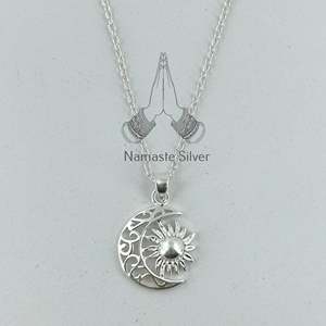 Collar de Plata de Ley 925 con Colgante de Sol y Luna con Diamantes, Joyería Celestial Boho, Cadena con Colgante, Regalo de Aniversario o Cumpleaños para Ella - Product Image 5