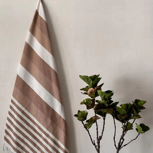 Serviette turque à motif rayé en coton biologique de qualité supérieure Serviette de plage de luxe à séchage rapide avec une grande absorption pour une utilisation au bain - Product Image 1
