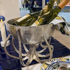 Cuenco de vino y champán de cabeza de ciervo grande decorativo y útil hecho de aluminio niquelado - Product Image 2