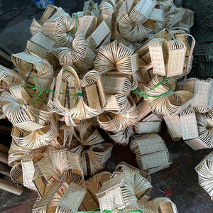 Plateau en rotin tissé à la main durable pour les ensembles ménagers et cadeaux - Product Image 1