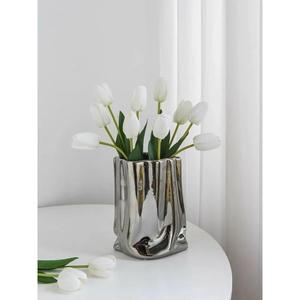 Vase de table en aluminium artisanal tendance, pot à fleurs, design indien complexe, décoration intérieure, finition argentée polie, personnalisable - Product Image 4