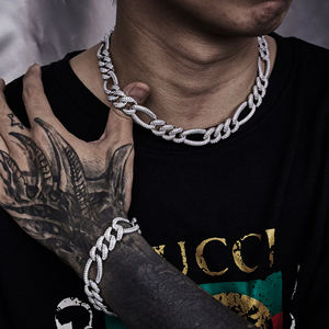 สร้อยข้อมือเทนนิสประดับเพชร ดีไซน์ unisex ประดับเพชร CZ ระยิบระยับ สีทอง เหมาะสำหรับเป็นของขวัญ - Product Image 5