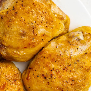 Vente en gros de hauts de cuisse de poulet congelés bon marché Fournisseur en gros de viande et de cuisse de poulet sains certifiés halal - Product Image 3