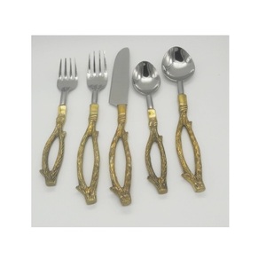 Nouveaux ensembles de couverts de couverts à poignée de designer de couleur argent et or pour ensemble de 5 couverts classiques en acier inoxydable de restaurant - Product Image 1