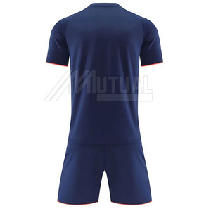 Conjunto de camiseta y pantalón corto de fútbol para equipos logotipo personalizado disponible uniforme de fútbol ropa deportiva al por mayor - Product Image 2