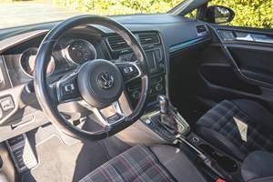 Volkswagen GTI Sport AWD Premier Plus 2017 Usado en Buen Estado, Sin Accidentes, Volante a la Izquierda/Derecha - Product Image 4