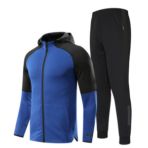 Conjunto Deportivo Ecológico de Dos Piezas con Capucha, Estampado, Estilo Urbano, con Chaqueta con Cremallera y Pantalones Deportivos - Product Image 2