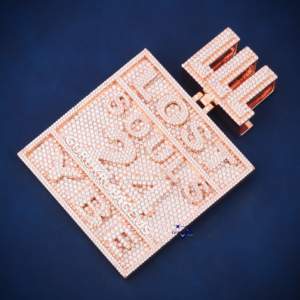 Elegante colgante de Hip Hop, Diamantes de corte brillante redondos de moissanita de Plata de Ley 925 con claridad VVS mejorada y diseño personalizado - Product Image 4