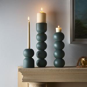 Ensemble de bougeoirs en bois colorés Bougeoir décoratif et piliers de haute qualité pour la décoration d'hôtels et de restaurants - Product Image 5