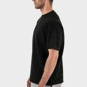 T-shirt en coton à demi-manches de couleur noire pour hommes 2025 Article de marque Pakistan Trending Wear T-shirt d'été pour hommes - Product Image 3
