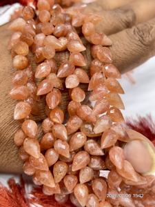 Piedra del Sol Roja Natural AAA, Facetada, en Forma de Lágrima, Taladrada, Hilo de 8 Pulgadas, Aprox. 6x9mm - Product Image 3