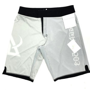Color sólido para hombre MMA Boxer Pantalones cortos de entrenamiento Poliéster Fight Shorts - Product Image 3