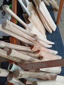 Hoja clásica Kashmiri Willow Hardball Bat Profesional Cricket Hard Ball Bat Inglés Willow Los mejores materiales Equipo deportivo - Product Image 5