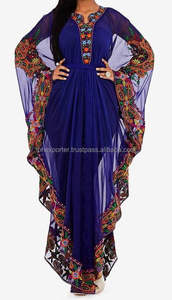 Irani Muslim <b>Women</b> Butter Fly Style <b>Kaftan</b> With Loose Fabric and Heavy Floral Embroidery on Side - Product Image 2