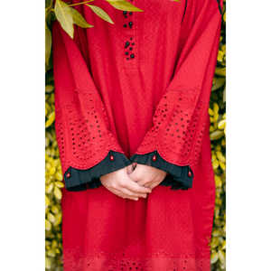 Robes de cocktail Crimson Elegance - Product Image 3