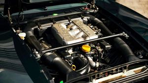 1998 Pors-che Carrera 221 Boîte de vitesses automatique Direction gauche Sièges en cuir Caméra arrière Barre de toit en alliage d'aluminium R17 Pneu - Product Image 5