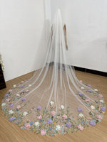 Velo de Novia Largo de Tul con Bordado Floral y Borde de Flores Coloridas para Fotografía en Iglesia