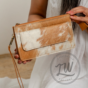 LW Logo Travel Wallet Funda de cuero para pasaporte y funda protectora Elegante porta pasaporte - Product Image 5