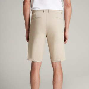 Shorts de golf pour hommes, personnalisés avec logo, de haute qualité, légers, résistants aux plis, extensibles, multi-poches - Product Image 2