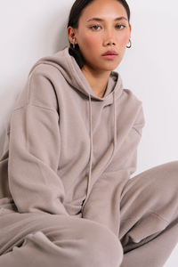 ชุดวอร์มฮู้ดดี้ผ้าฝ้ายหนานุ่มสำหรับผู้หญิง ลายเรียบ สวมใส่สบาย ระบายอากาศได้ดี รับสกรีนโลโก้ - Product Image 4