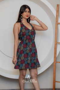 Nuevo vestido sin mangas acampanado con estampado geométrico vibrante y escote tipo cerradura para verano estilo Floral Boho prendas de vestir ropa de moda - Product Image 2