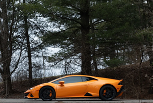 ZHWUF4ZF8LLA13235 2020 Coupé Deportivo de Lujo de Grado Industrial AWD OEM 5.2L V10 631hp 600Nm Torque Velocidad Máxima 325km/h Bajo Kilometraje - Product Image 5