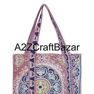 Grand sac fourre-tout en coton rayé fait à la main en Inde pour femmes - Style bohème spacieux pour le rangement et les voyages - Product Image 2