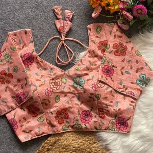 ชุดเดรสสวยชุดแฟนซีเนื้อเยื่อบริสุทธิ์พร้อมพิมพ์ตำแหน่งเสื้อเบลาส์อินเดียผู้จัดจำหน่ายและส่งออก - Product Image 3