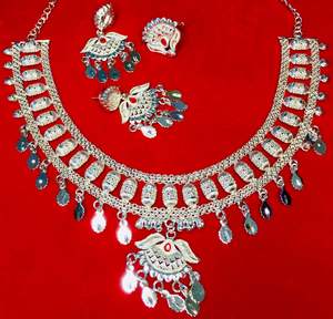 Collar de diamantes chapado en oro de 24 quilates Vintage 2024 de inspiración italiana, conjunto de joyería de cobre clásico directo de Italia, Alemania, EE. UU. Mayotte - Product Image 5