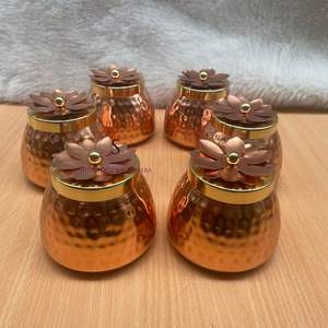 Jarra de Cobre Hecha a Mano en India, Jarra de Regalo de Diseño con Hermoso Patrón Floral, Jarras de Diseño para Regalos y Recuerdos - Product Image 4