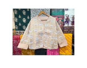 Chaquetas Kantha con estampado de bloques a mano de algodón indio, chaquetas acolchadas de algodón puro para mujer, chaquetas de invierno - Product Image 1
