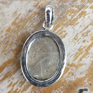 Colgante de rutilo dorado de 10x14mm, hecha a mano forma ovalada, ajuste de bisel de plata de ley 925 sólida, regalo de joyería de Navidad para mujer - Product Image 2