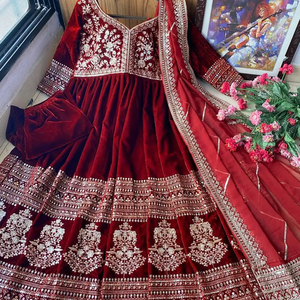 Nuevo diseñador de ropa de fiesta hermoso vestido simple digital de lujo con dupatta Vestidos de alta calidad Vestido de tela Premium - Product Image 1