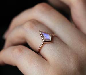 Auténtico anillo de piedras preciosas de arcoíris Natural 100%, hermoso diseño hecho a mano, regalo para mujeres y niñas, regalo de aniversario, regalo de cumpleaños - Product Image 6