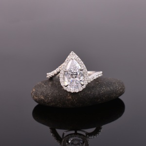 Nuevos anillos de diamantes de Zirconia cúbica blanca de lujo para mujer, anillos de joyería de moda para fiesta de compromiso de boda - Product Image 1