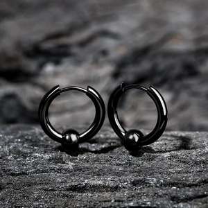 Boucles d'oreilles créoles Jeulia en acier inoxydable plaqué or pour hommes avec accents de zircon, de perles et de diamants - Product Image 4
