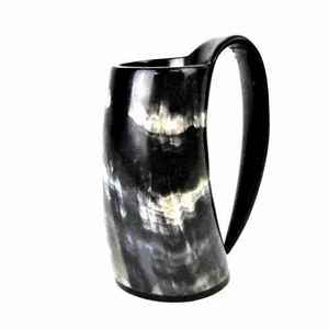 Mug à boire en corne d'animal écologique, fait à la main, durable, pour cuisines rustiques et de style viking - Product Image 1