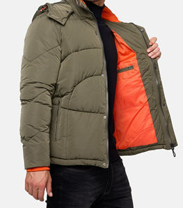 Vestes matelassées pour hommes OEM, mode d'hiver, design personnalisé, col en fourrure, vêtements d'extérieur, streetwear, veste matelassée à bulles, vestes matelassées pour hommes - Product Image 2