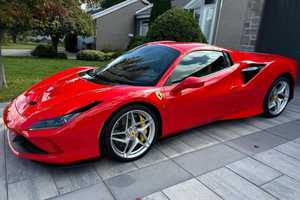 2022 Intérieur Clair Cuir Turbo RWD ACC Jantes Alliage 18'' Certifié Propre Occasion en Bon État Sans Accident Prêt à l'emploi - Product Image 3