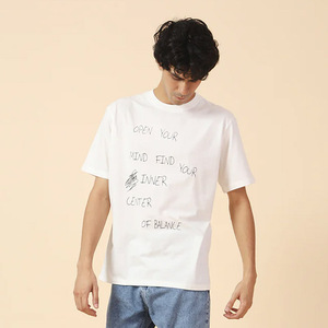Camiseta de gran tamaño con logotipo personalizado de algodón 100% de alta calidad de fabricante OEM para camisetas de hombre con diseño de letras con estampado de hojaldre MOQ bajo - Product Image 4