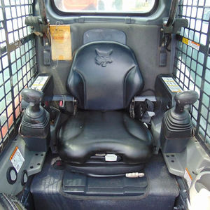 รถตักขนาดเล็กเครื่องยนต์ Kubota รถตักขนาดเล็กรถตักขนาดเล็กรถตักขนาดเล็กด้านหน้าแมวพร้อมอุปกรณ์เสริมลดราคาสำหรับขายในออสเตรีย - Product Image 5