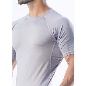 Chemise de compression personnalisée pour hommes vente en gros Chemise d'entraînement physique à séchage rapide pour hommes Chemise de compression pour spandex de course à pied pour hommes - Product Image 4