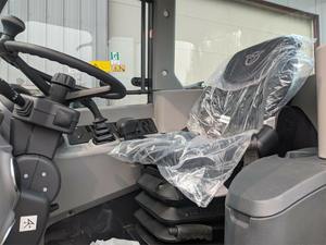 Cargadora de Ruedas 321F 2022 con Motor Diésel Kubota, Cilindro Hidráulico Eaton, Bomba de Caja de Cambios, Garantía de 1 Año, Carga Nominal de 6-9 Toneladas, Carga Frontal - Product Image 3