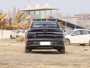 El Denza Seal 05DM-i Edición ZhiXiang 2025 (55KM Luxury) es un Vehículo Eléctrico Híbrido Enchufable (PHEV) Compacto. - Product Image 3